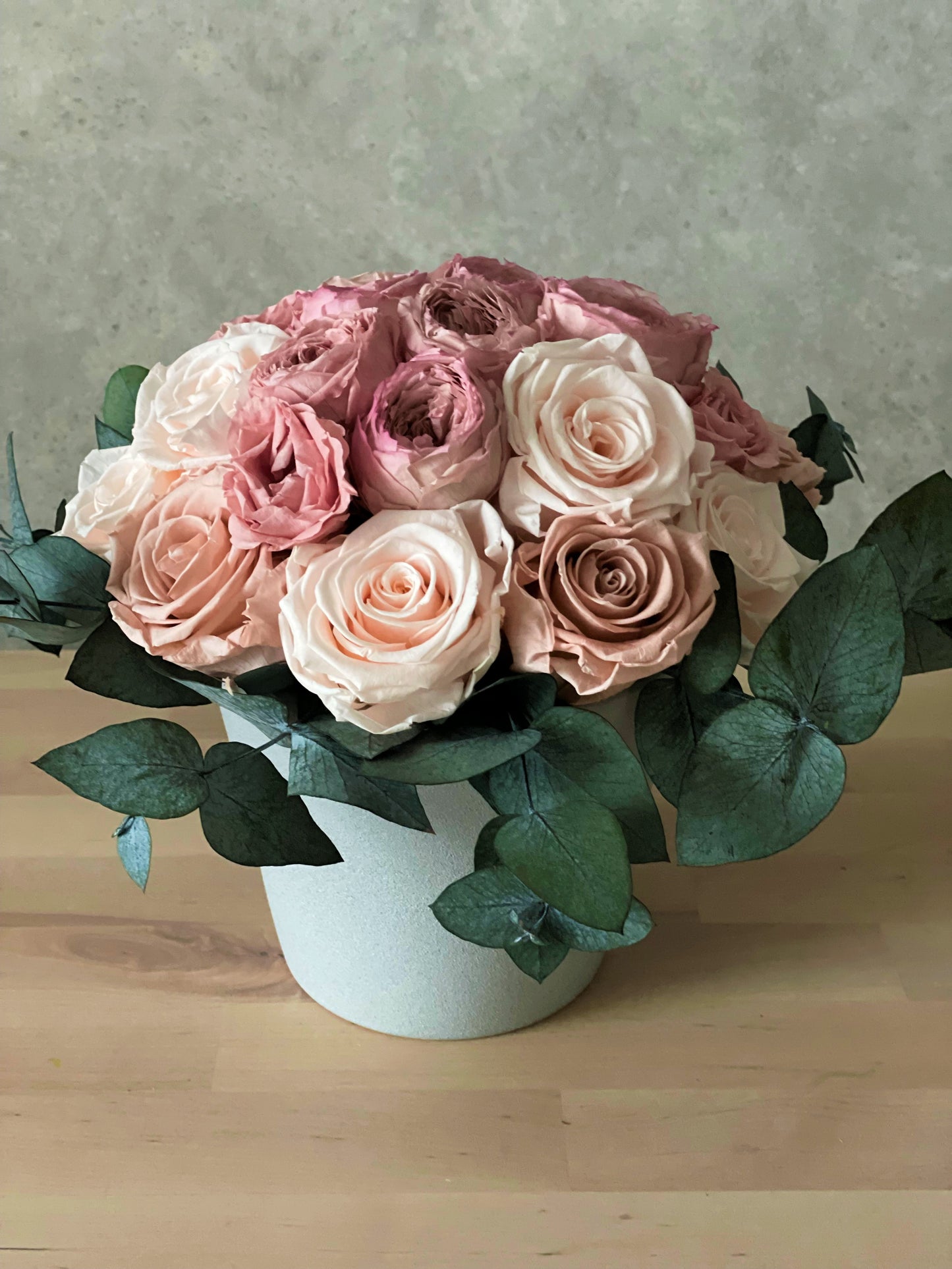 PINK DAWN - preserved rose box