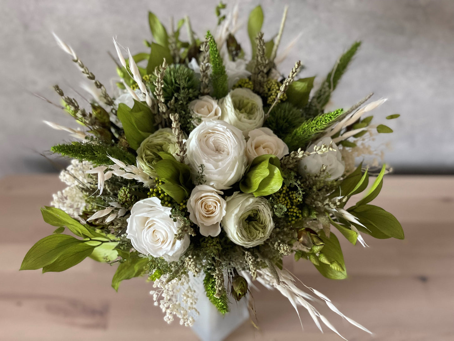 'EFFORTLESS BEAUTY' - preserved flower bouquet