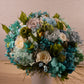 Türkisbespannter Strauß, türkisfarbene Wohnkultur, blaue Rose, Ozean inspiriertes Dekor, türkisstabilisierte Hortensie, 100% natürliche Blume