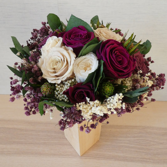'PURPLE BEAUTY' - preserved rose bouquet