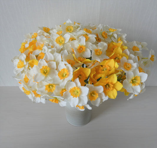 Yellow/White daffodil silk flower bouquet