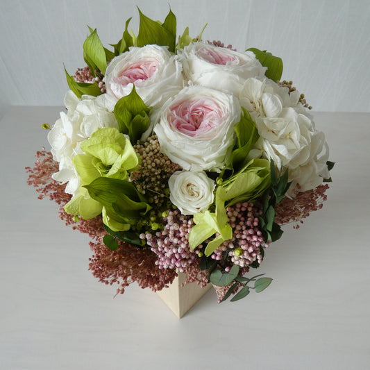 GORGEOUS IN PINK - preserved peony bouquet
